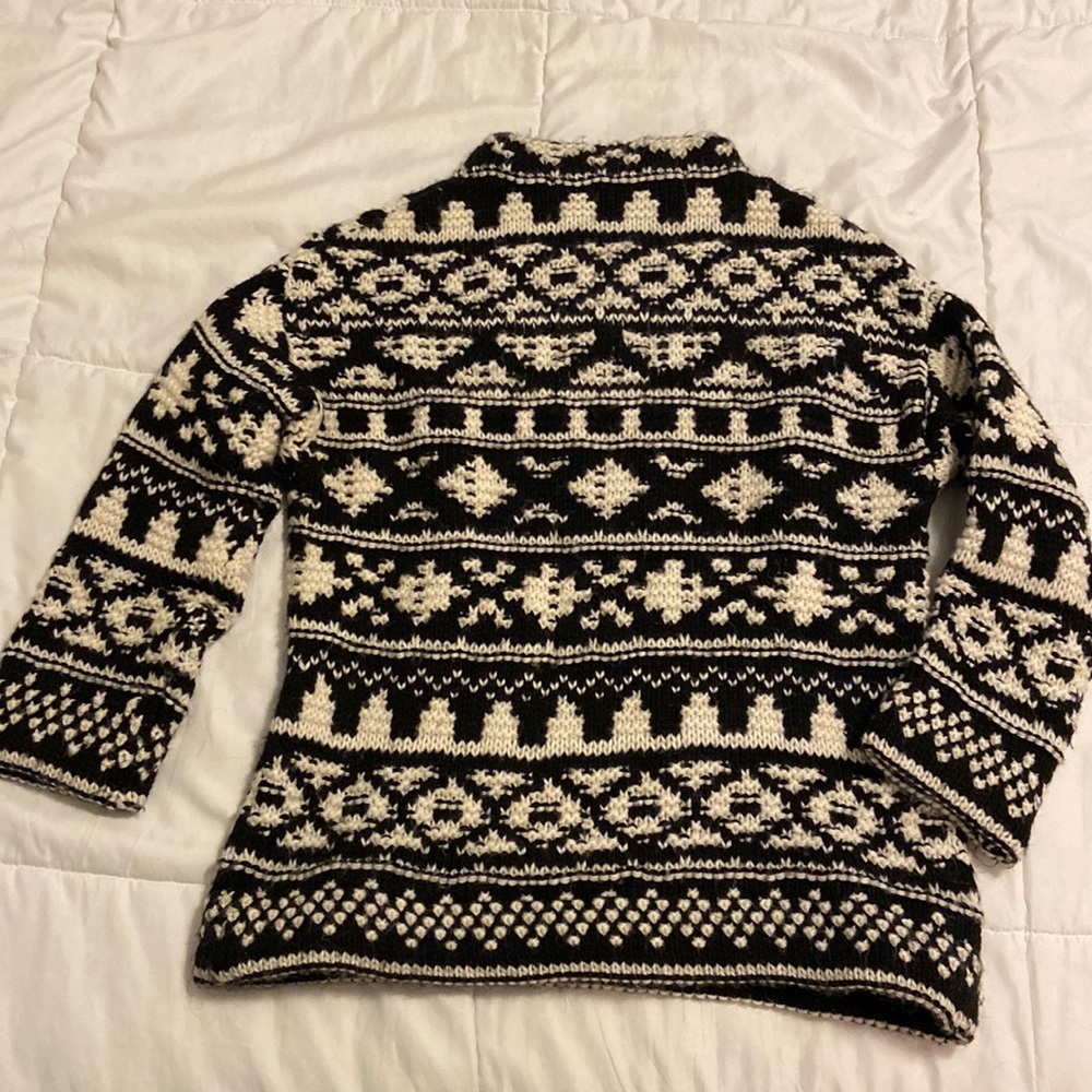 Zara Black and Ivory Patterned Sweater sz M